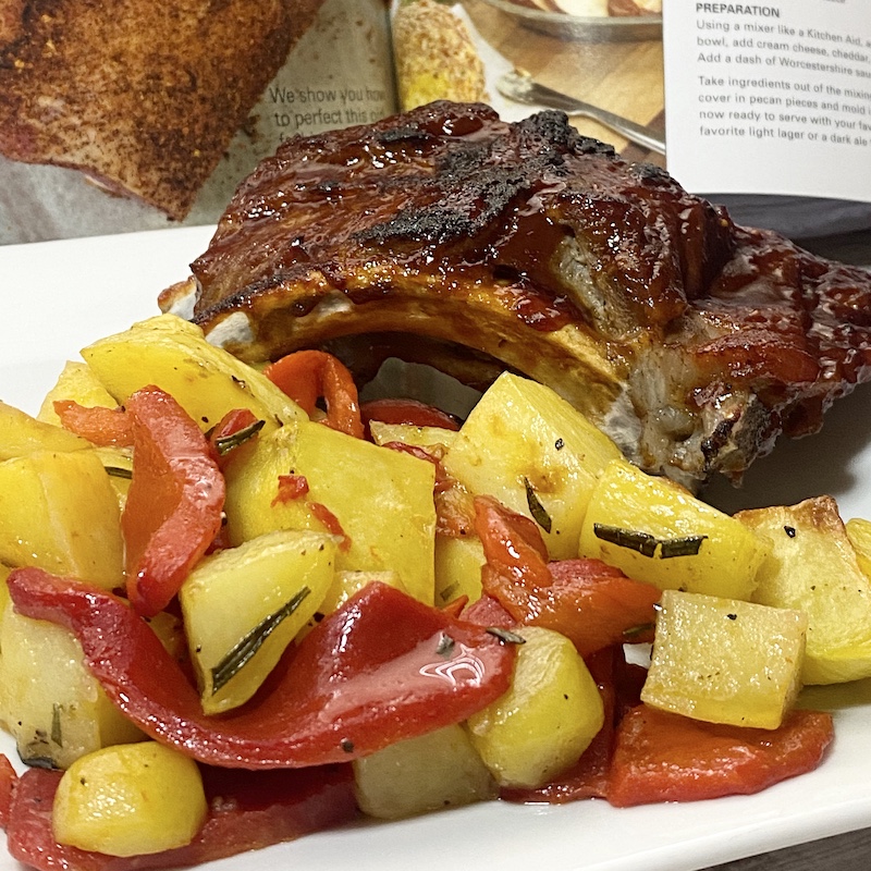 Instant Pot Country Style Ribs ribs and poatoes