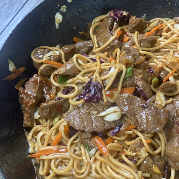 Beef Teriyaki Noodles - Lean Bellas Kitchen