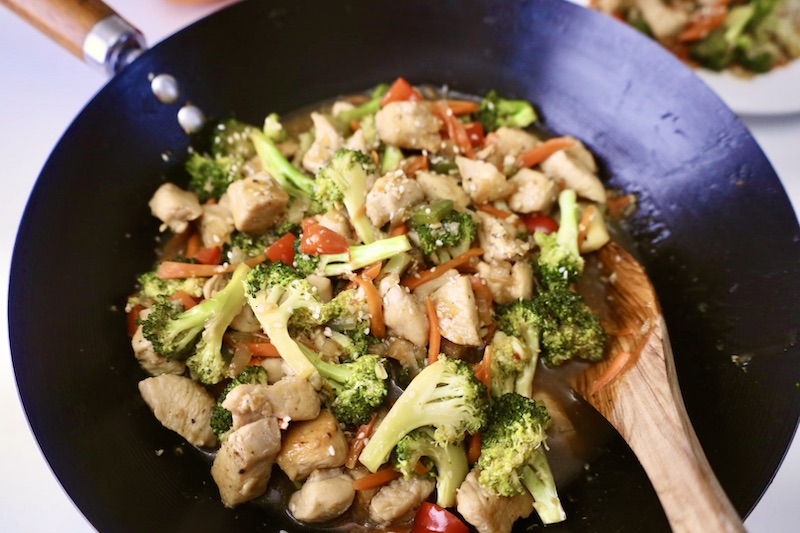 Best Chicken and Veggie Stir Fry in the wok