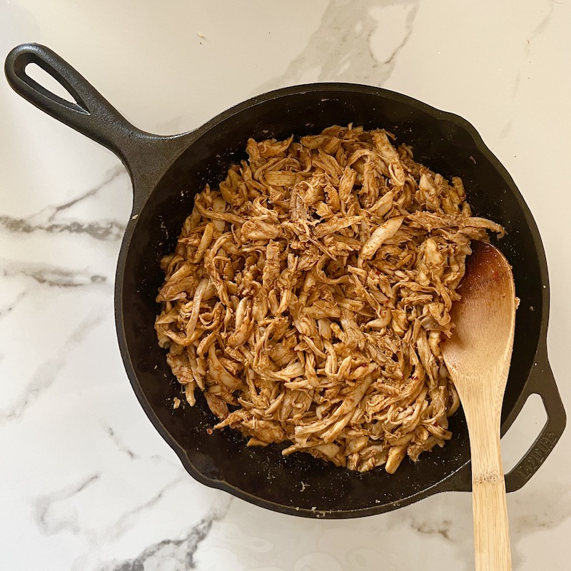 Cooked shredded chicken
