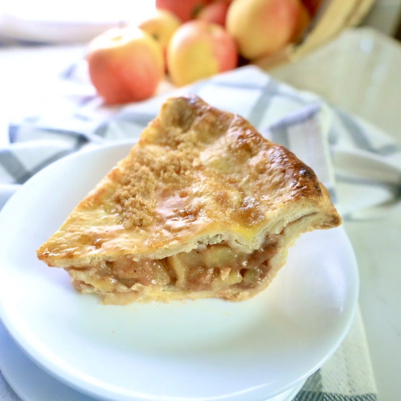 slice of apple pie front view