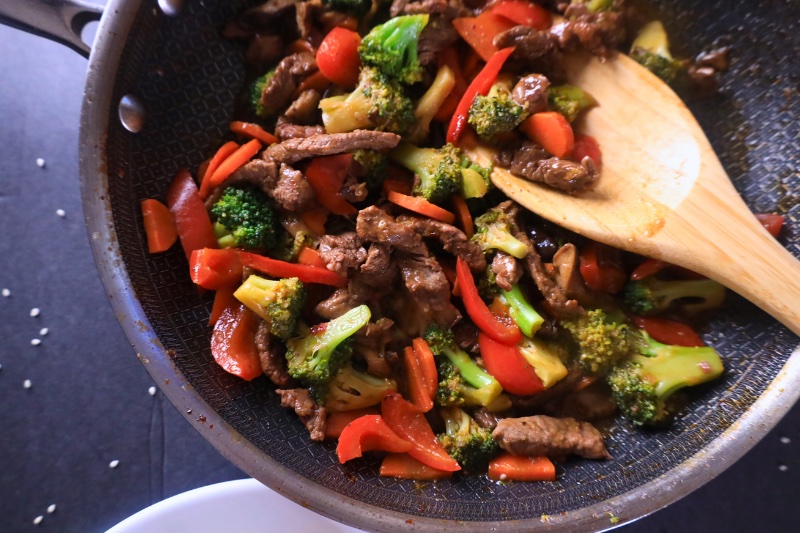 Beef and Stir Fry Veggies horizontal image